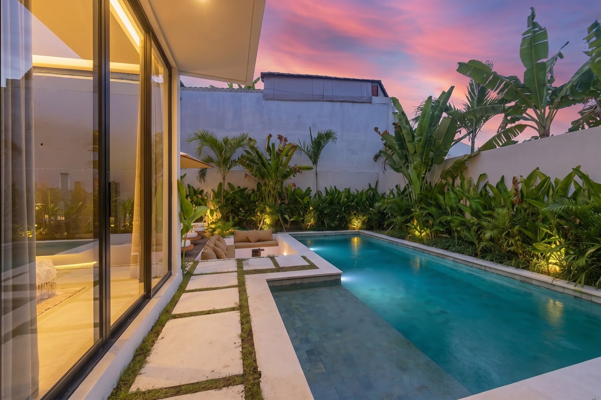 Pool area