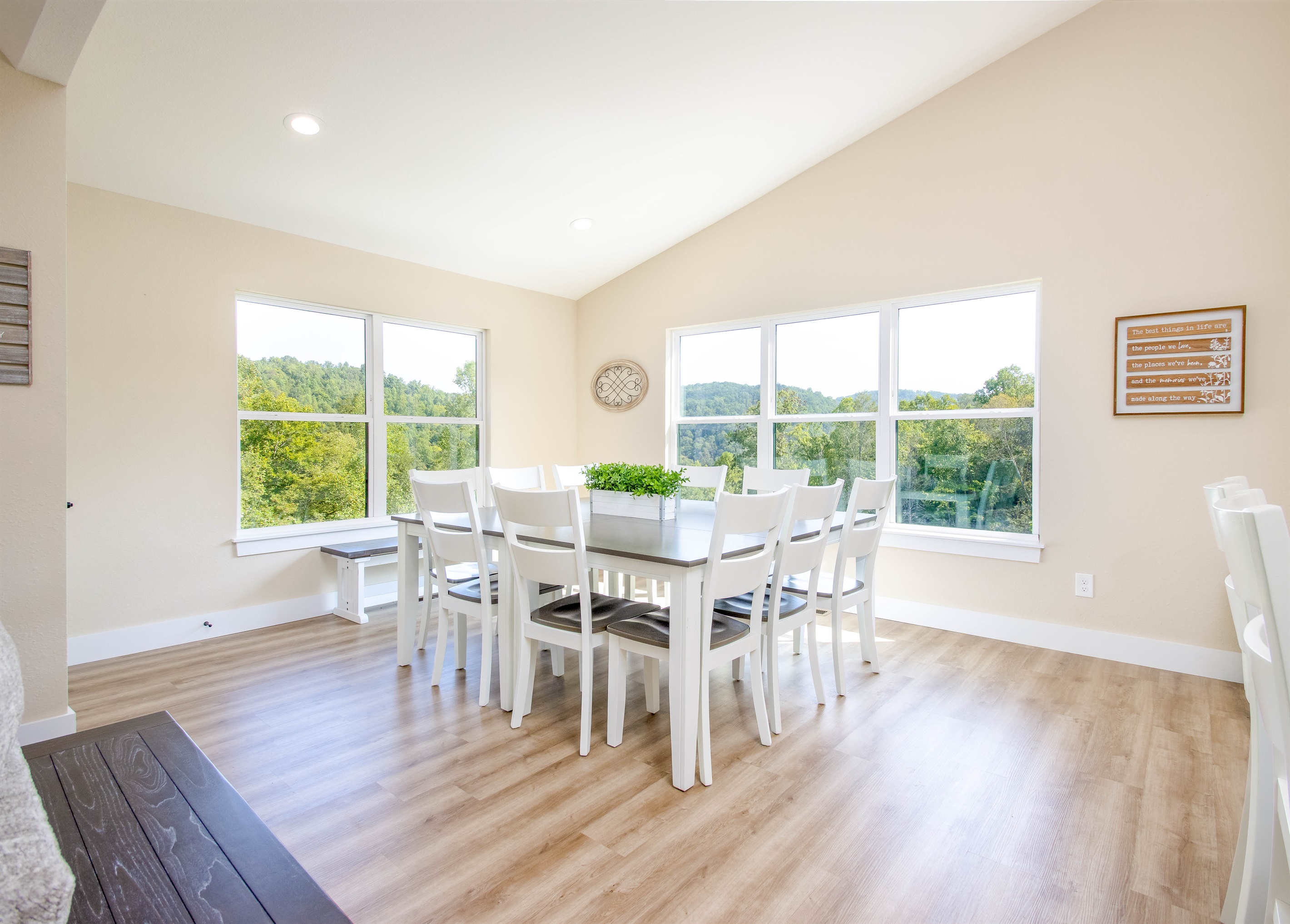 photo of similar dining area