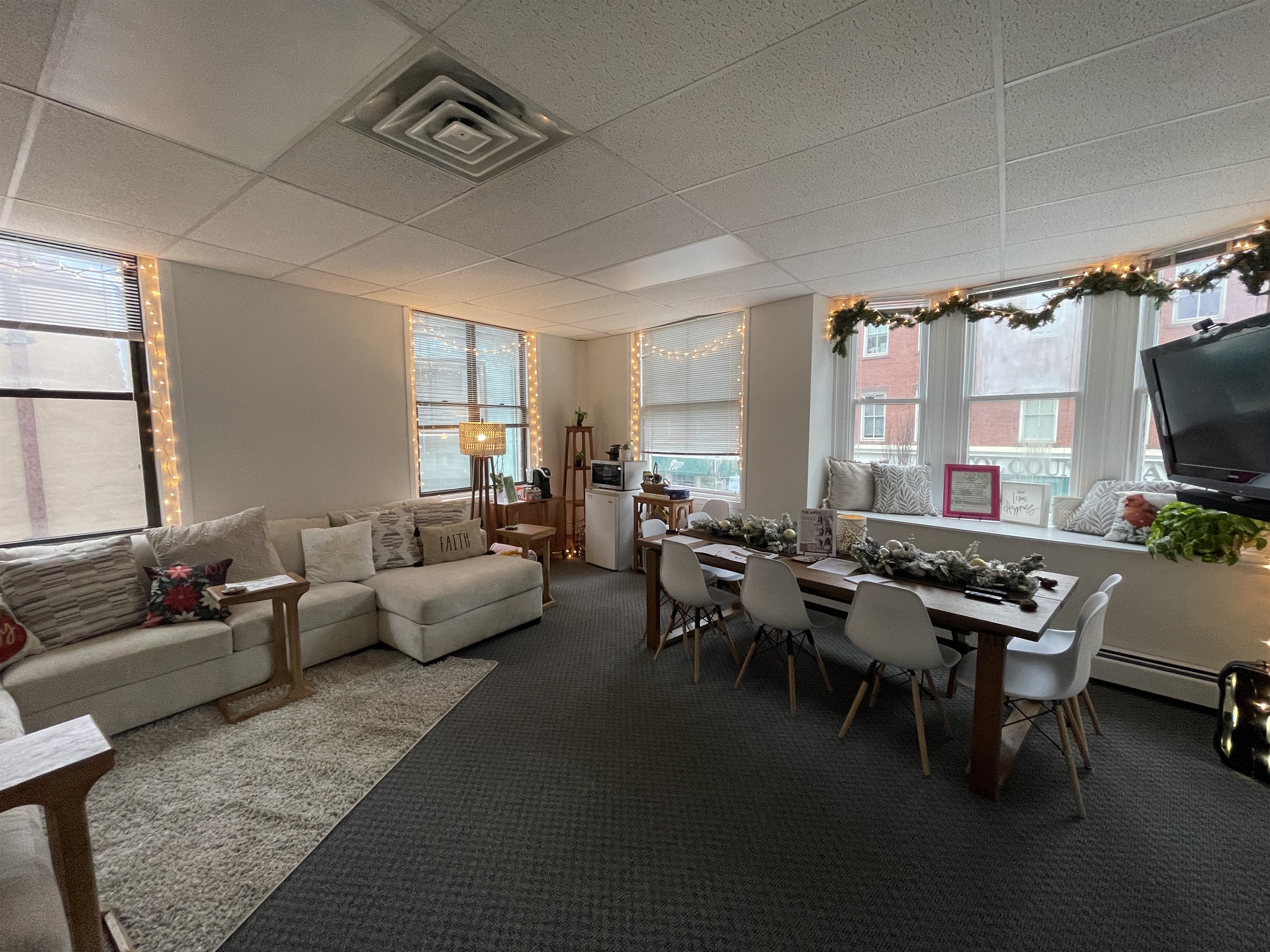 Common Room (Wellness Suite)