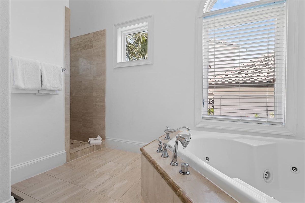 Two-person soaking tub and walk-in shower