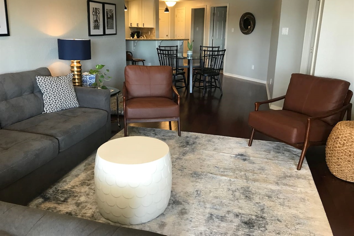 Open Floorplan for Entertaining Family & Friends