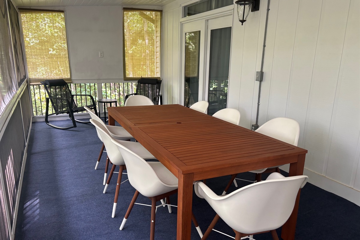 Plenty of Outdoor Seating for relaxing and eating