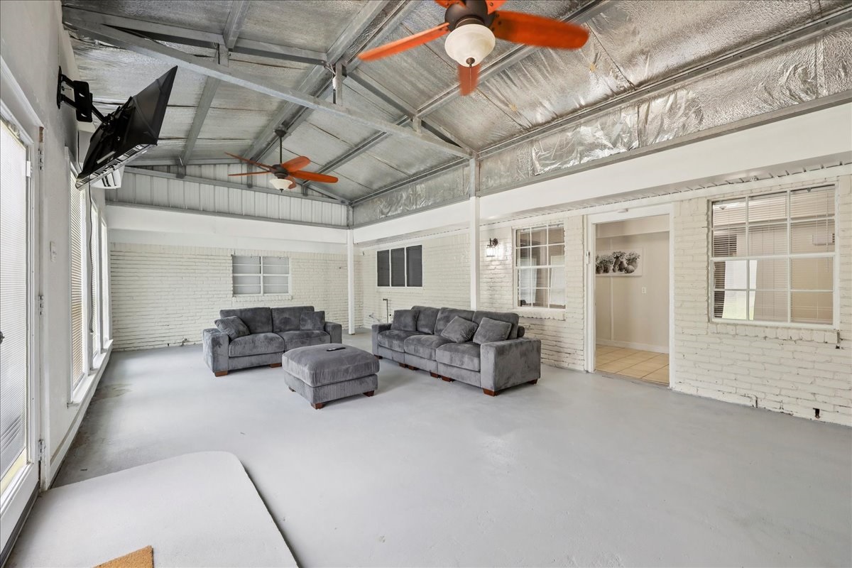 SUN ROOM