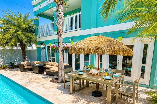 Outdoor seating for 6