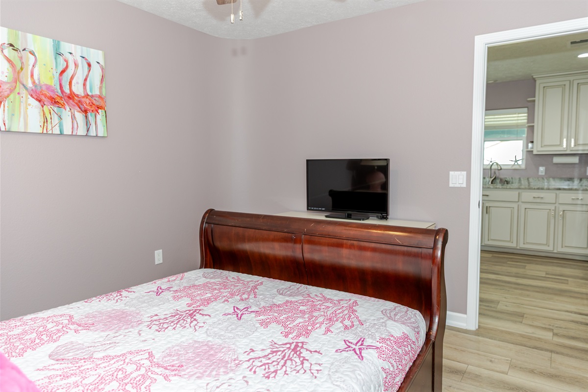 Queen Bedroom