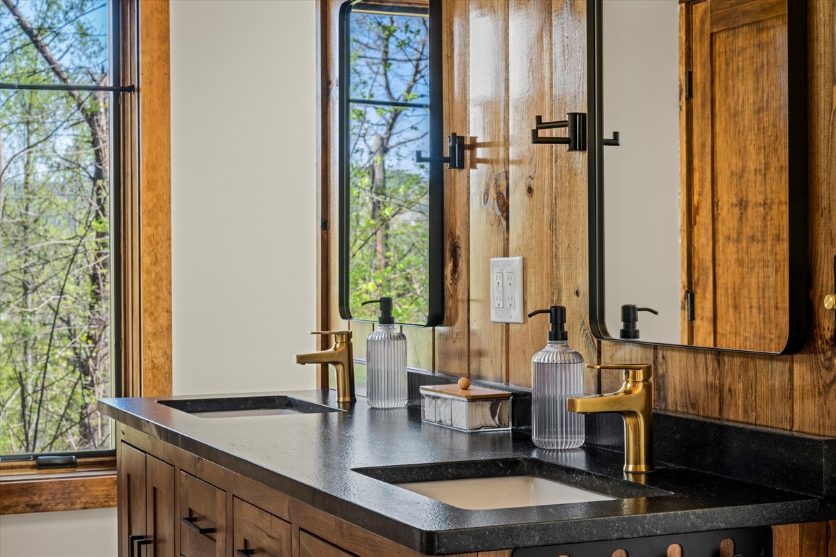 Custom vanity