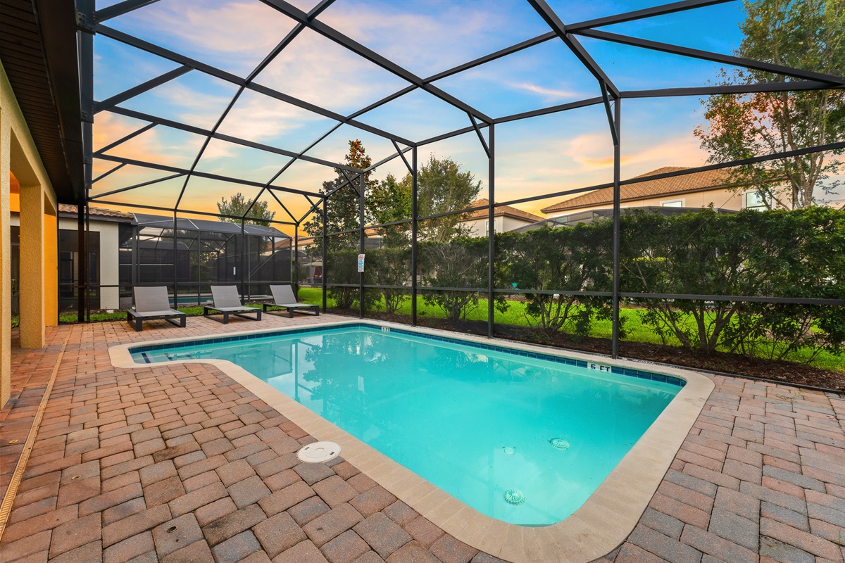 Private heated pool to enjoy the Florida