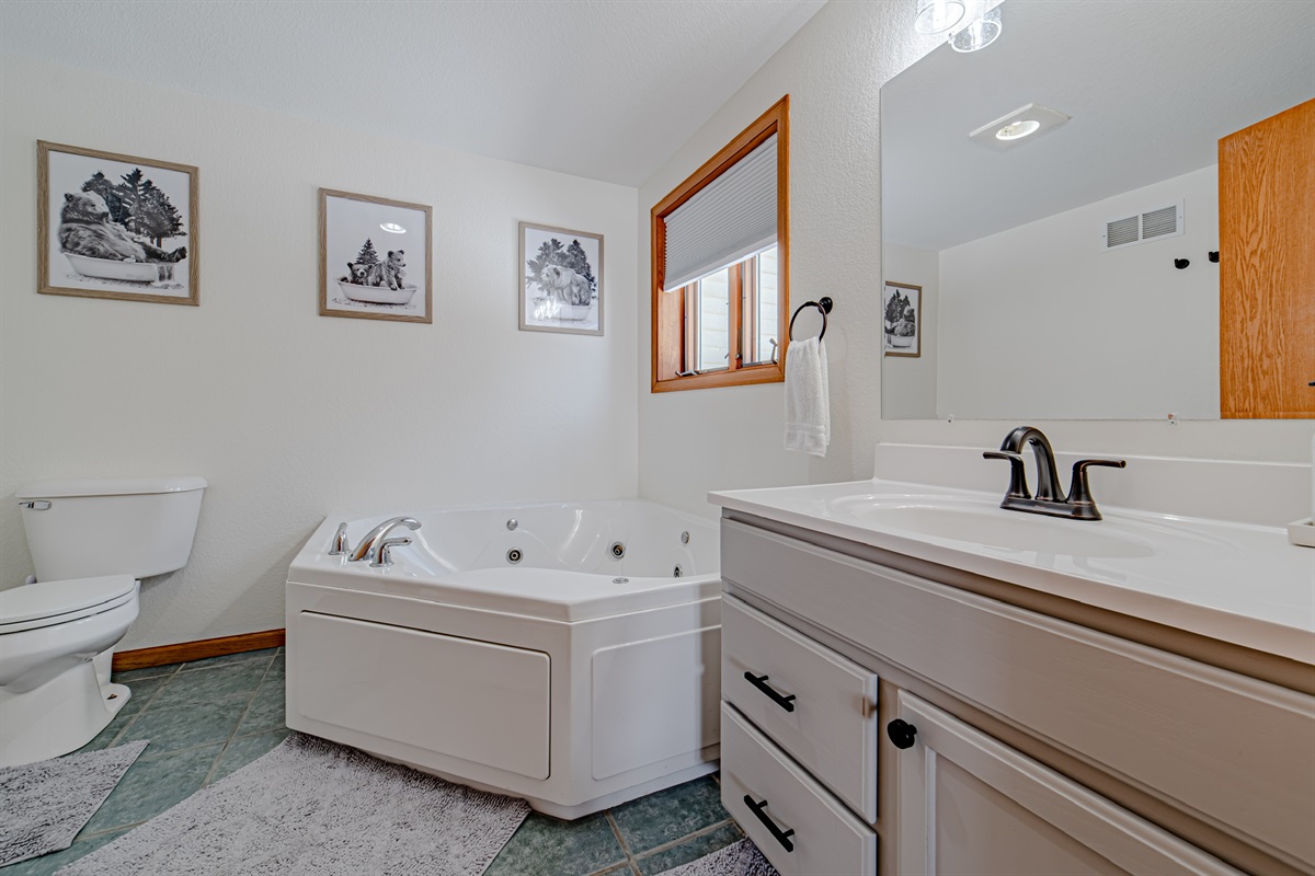 Ensuite Master Bedroom Bathroom