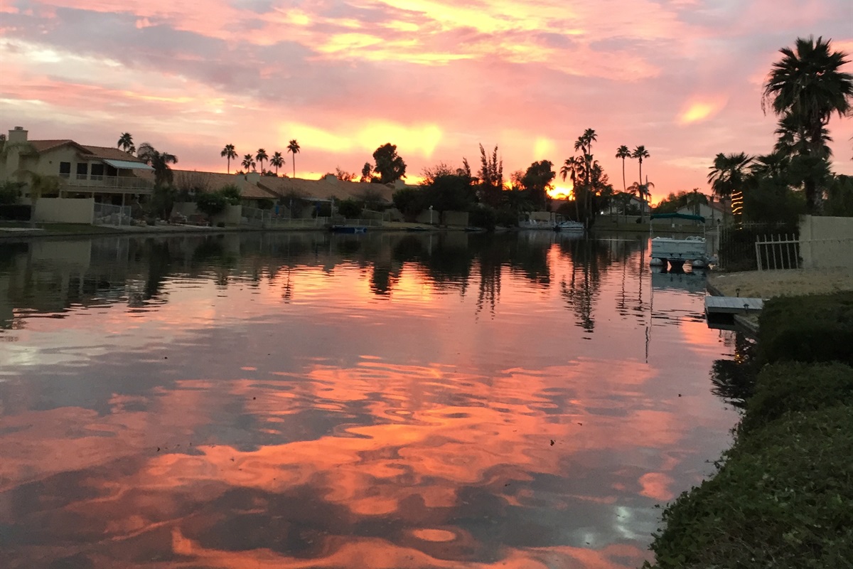 Lakefront Oasis w/ Pool & Hot Tub · Garden Lakes | 3 Bed 2 Bath — Lakefront Oasis w/ Pool & Hot Tub | 3b • 2bth, Avondale, Arizona — photo 60
