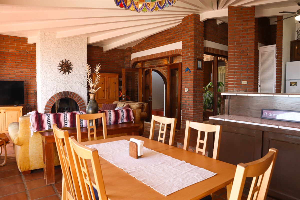 Dinning Table