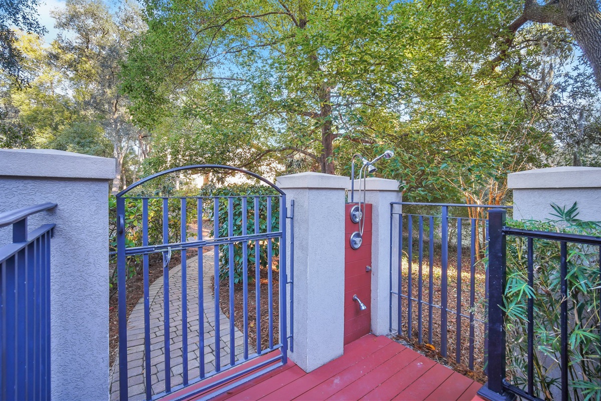 Outdoor shower - great for after a day at the beach