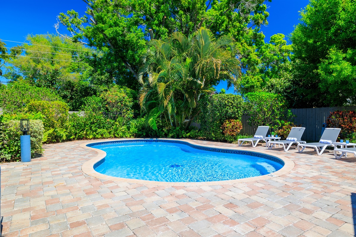 Your own tropical oasis 