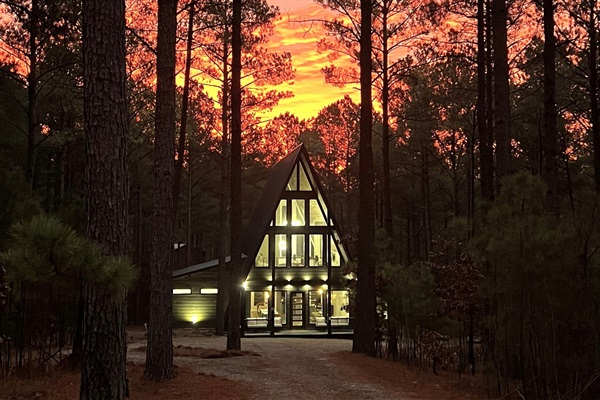 Honey I'm Home Cabin - Sunrise