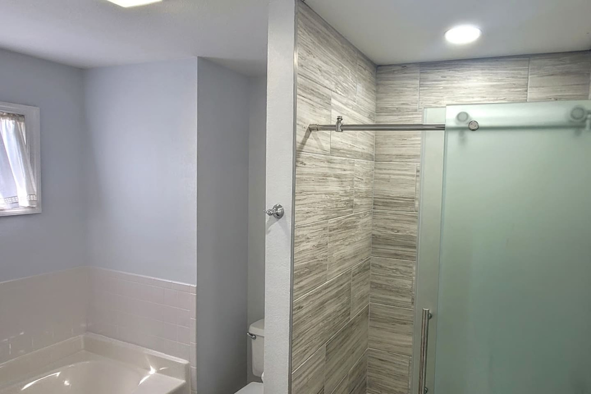 Soak in the garden tub or step into the separate tiled shower &mdash; the king master bath gives you options after a long day.