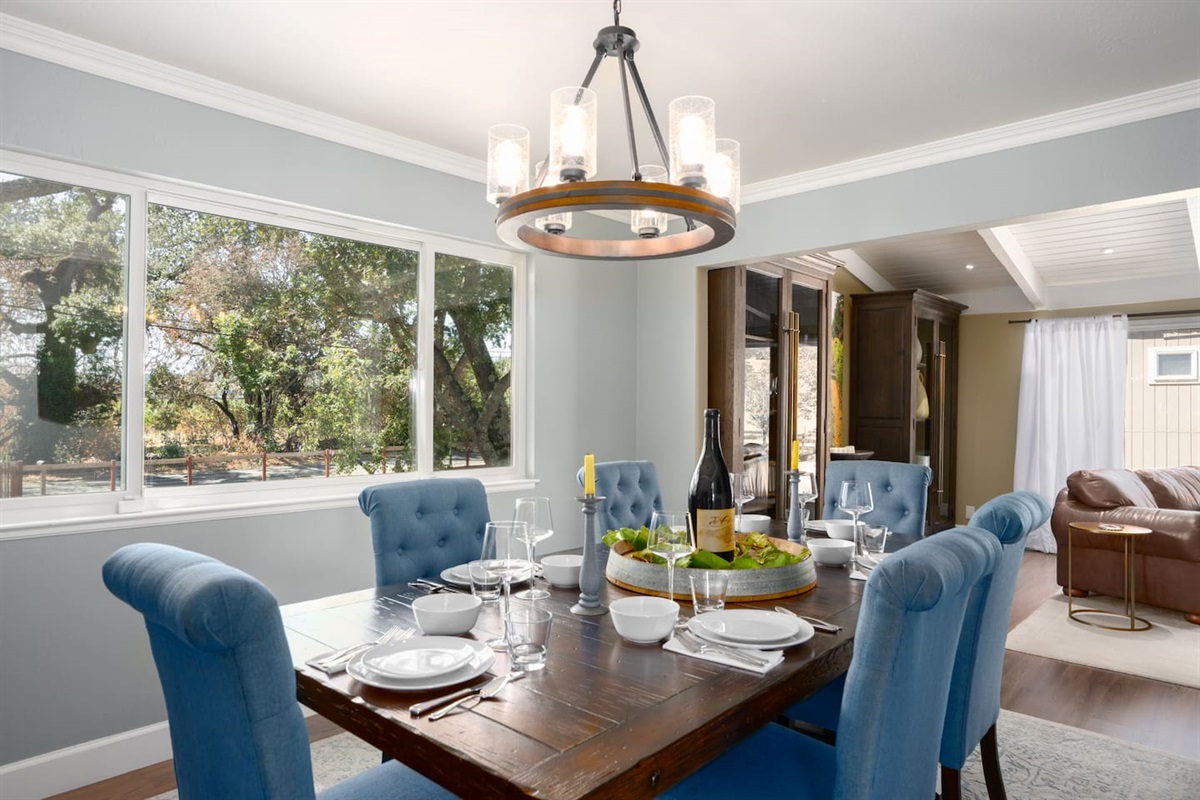 Enjoy wonderful meals paired with your favorite local wines.