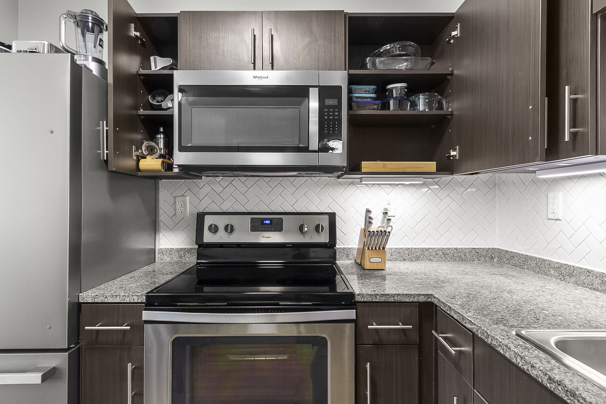 Fully Stocked Kitchen