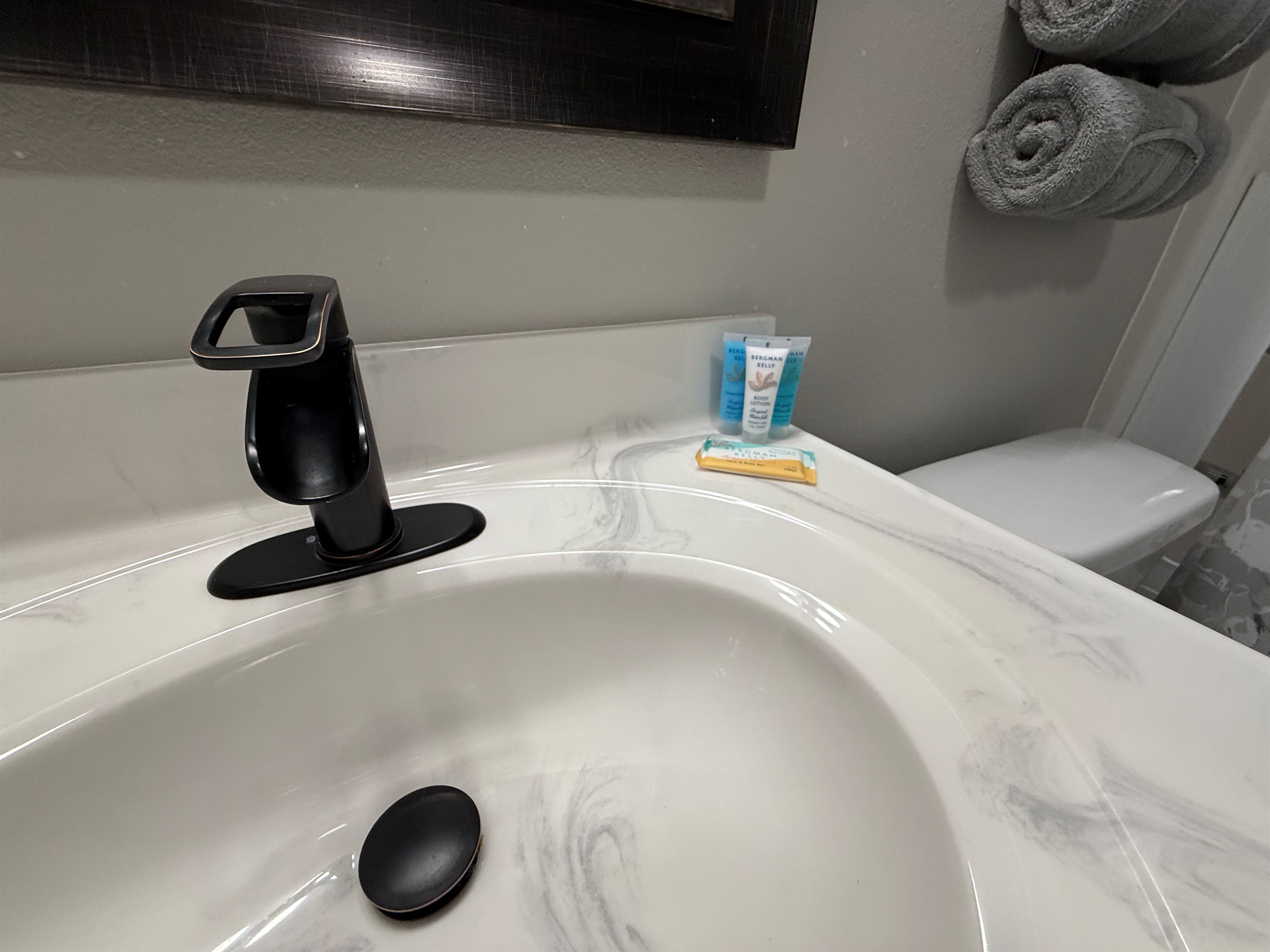 Sample size shampoo and soaps provided