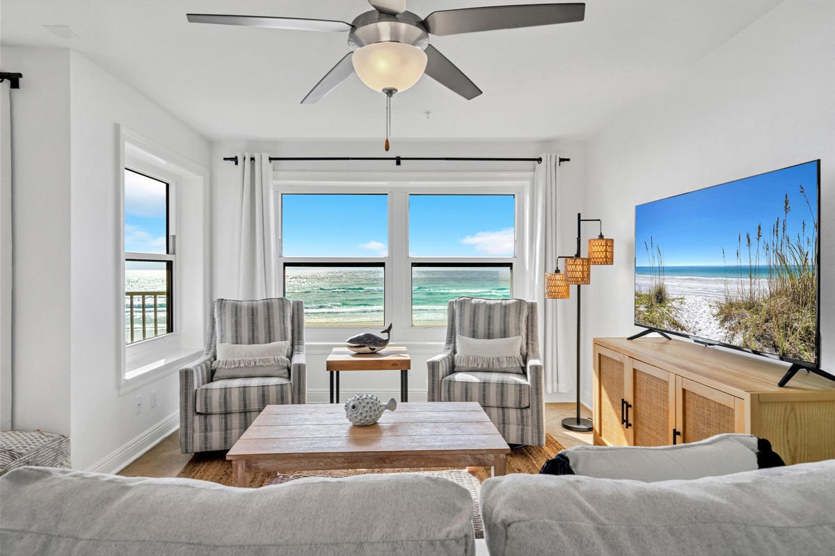 Just turn those swivel chairs around for a front row Gulf and Beach View!