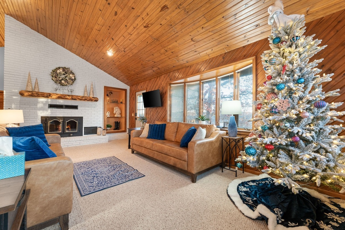 Enjoy the Christmas decor from the first weekend of November
