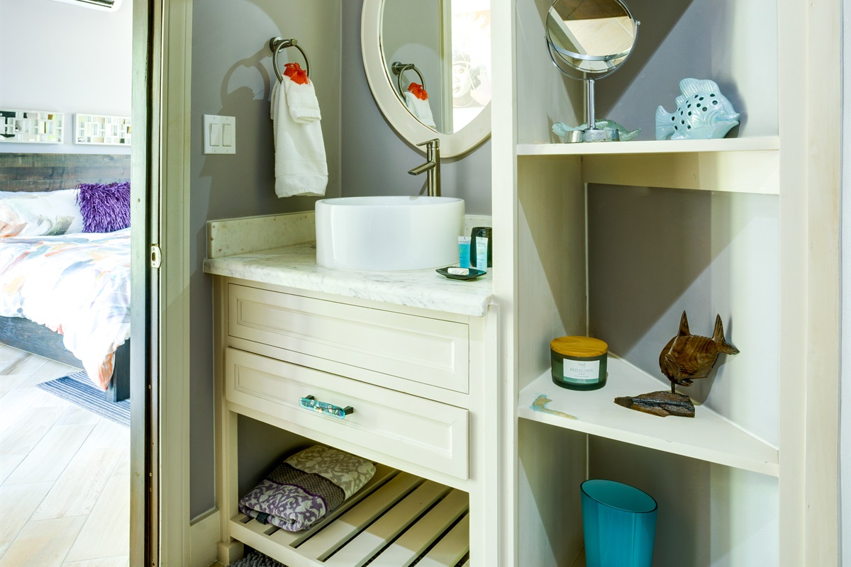 Jack-n-Jill Bathroom