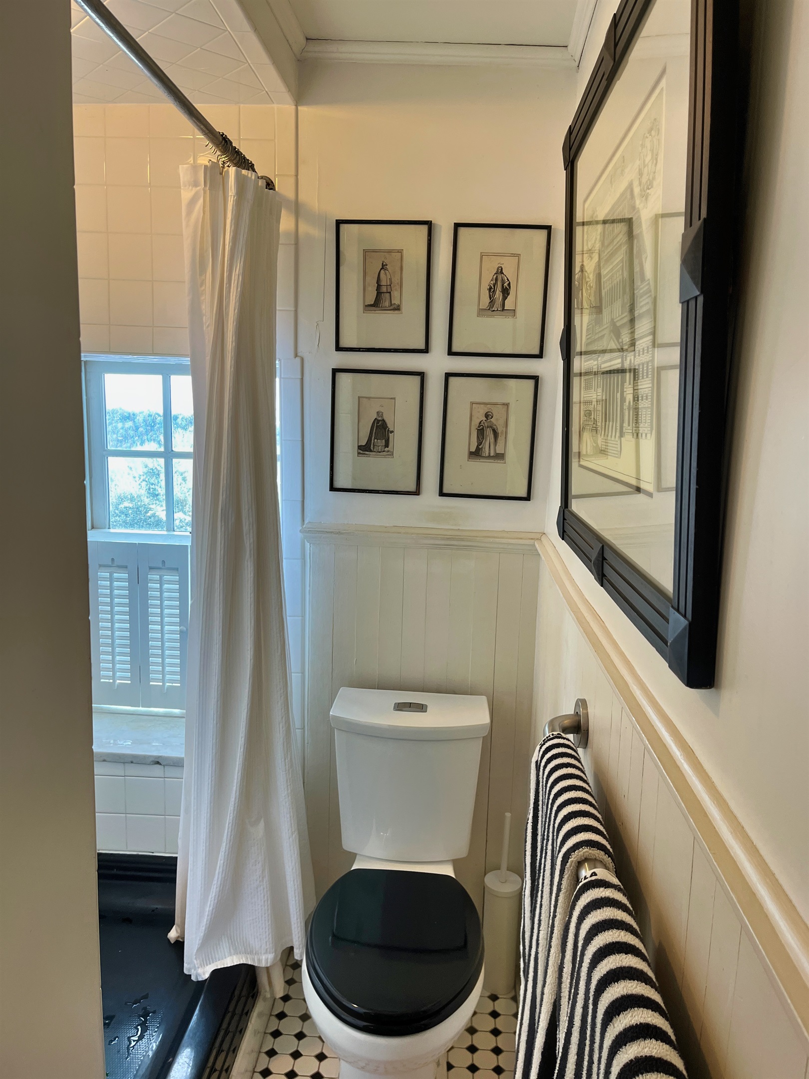 Hawk Field House - 2nd floor hallway full bathroom.