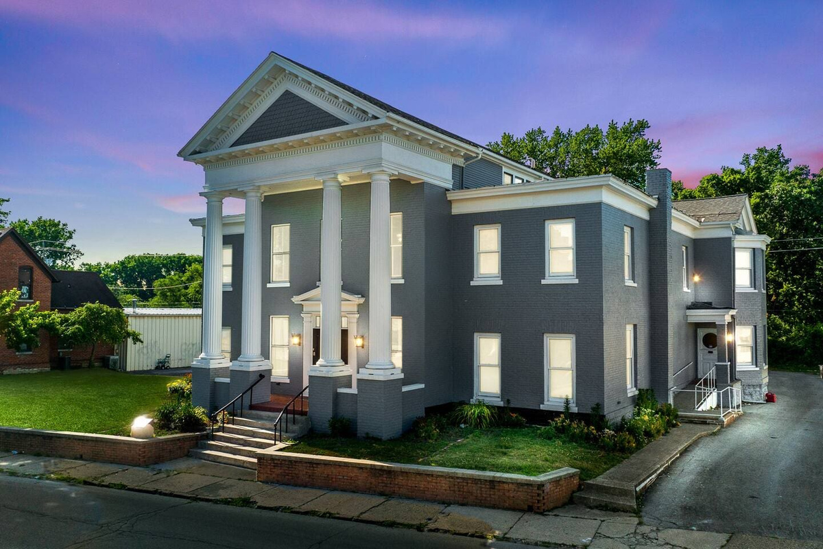 McCulloch Mansion
