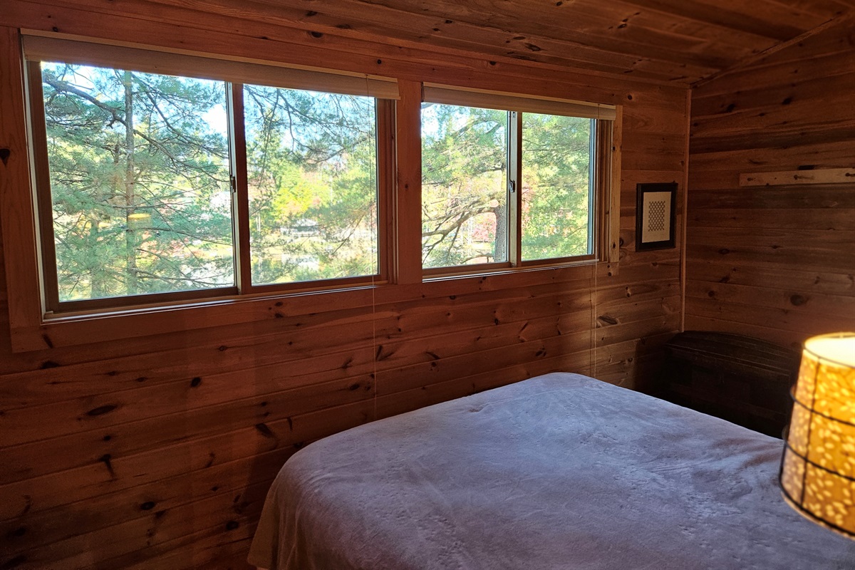 Bedroom Overlooking Lake