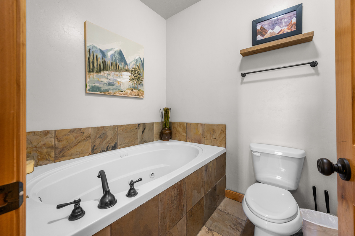 Relax in the jetted tub after skiing, hiking, boating, or biking.
