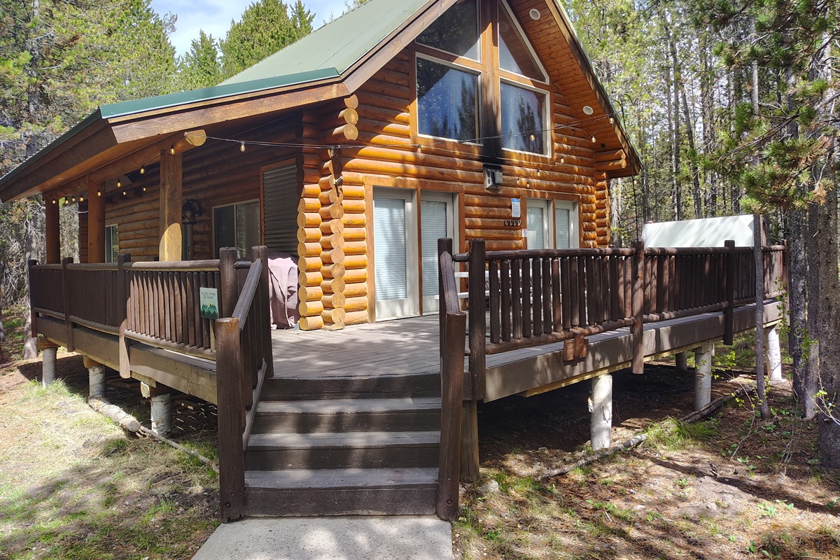 Welcome to Island Park Getaway!
