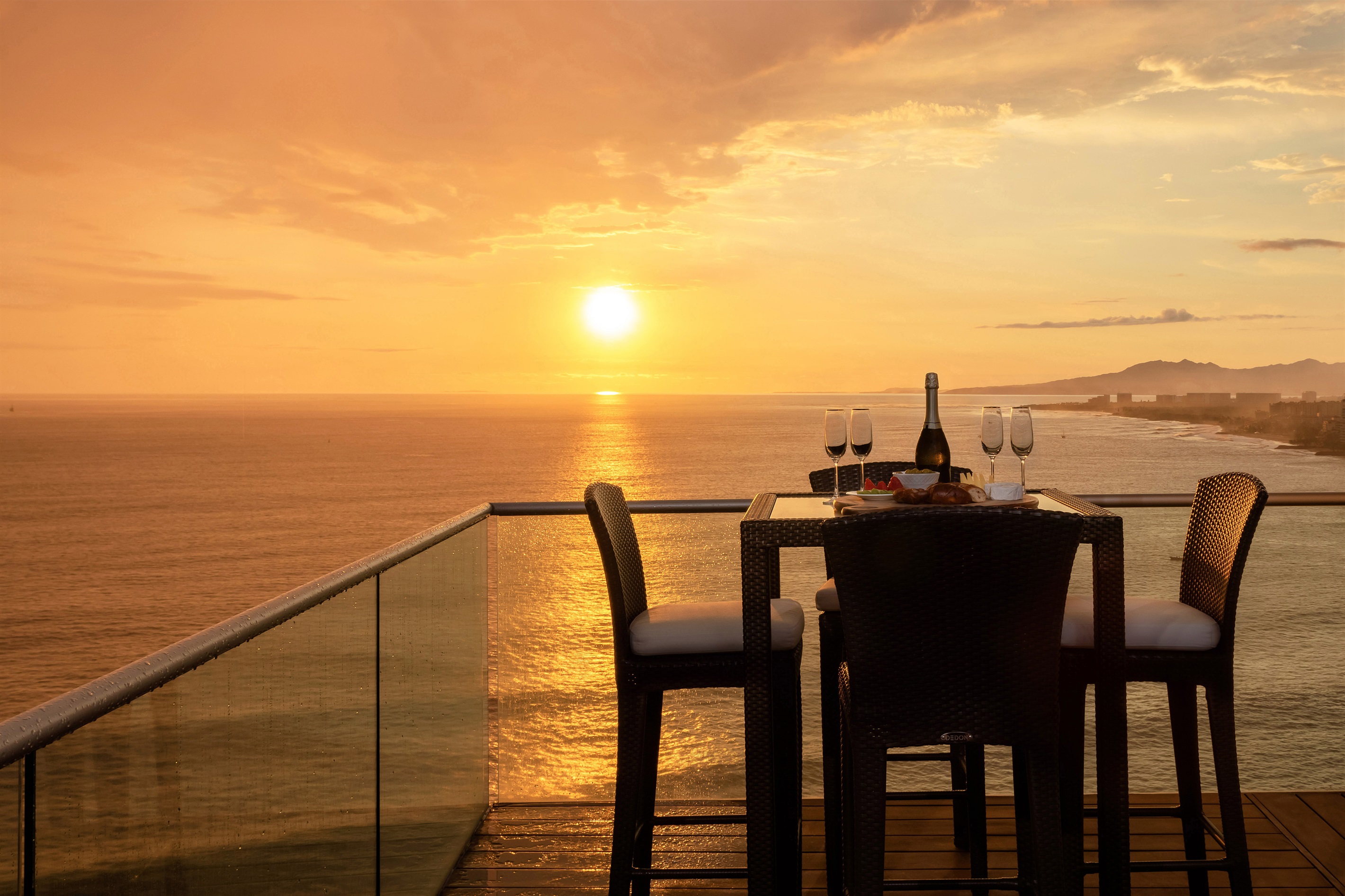 Sunset Views with your meal!