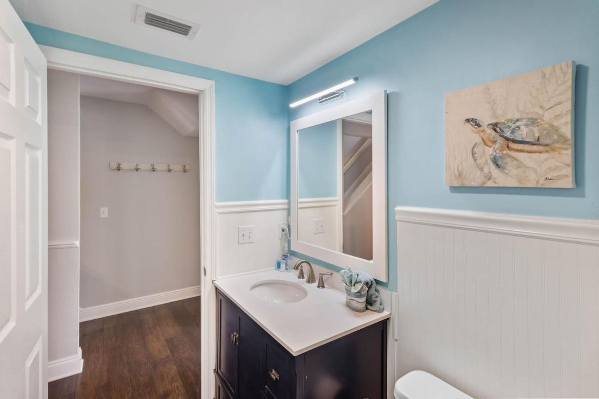 Find modern, well-equipped, and thoughtfully stocked &mdash; this is the kind of bathroom that makes you forget you're not at home.
