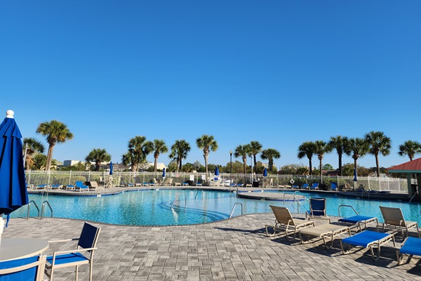 Barefoot North Tower Pool & Hot Tub
