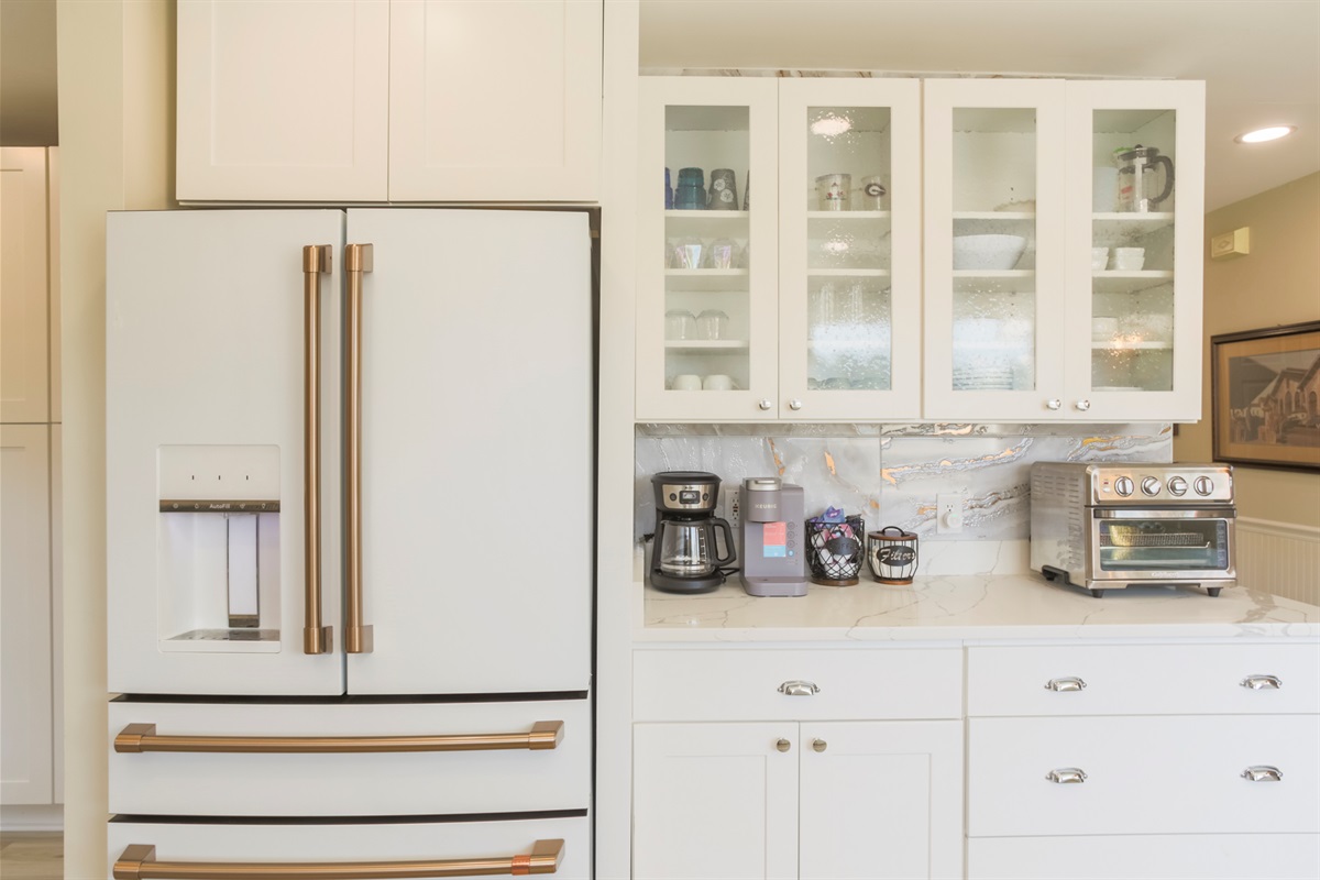 Bright and open layout makes cooking and entertaining effortless.