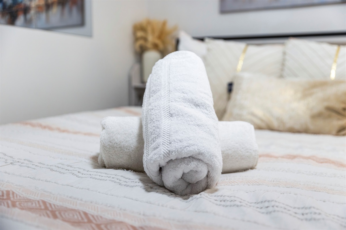 Arrive to freshly rolled spa soft towels that instantly set the tone for a comfortable, well cared for stay.