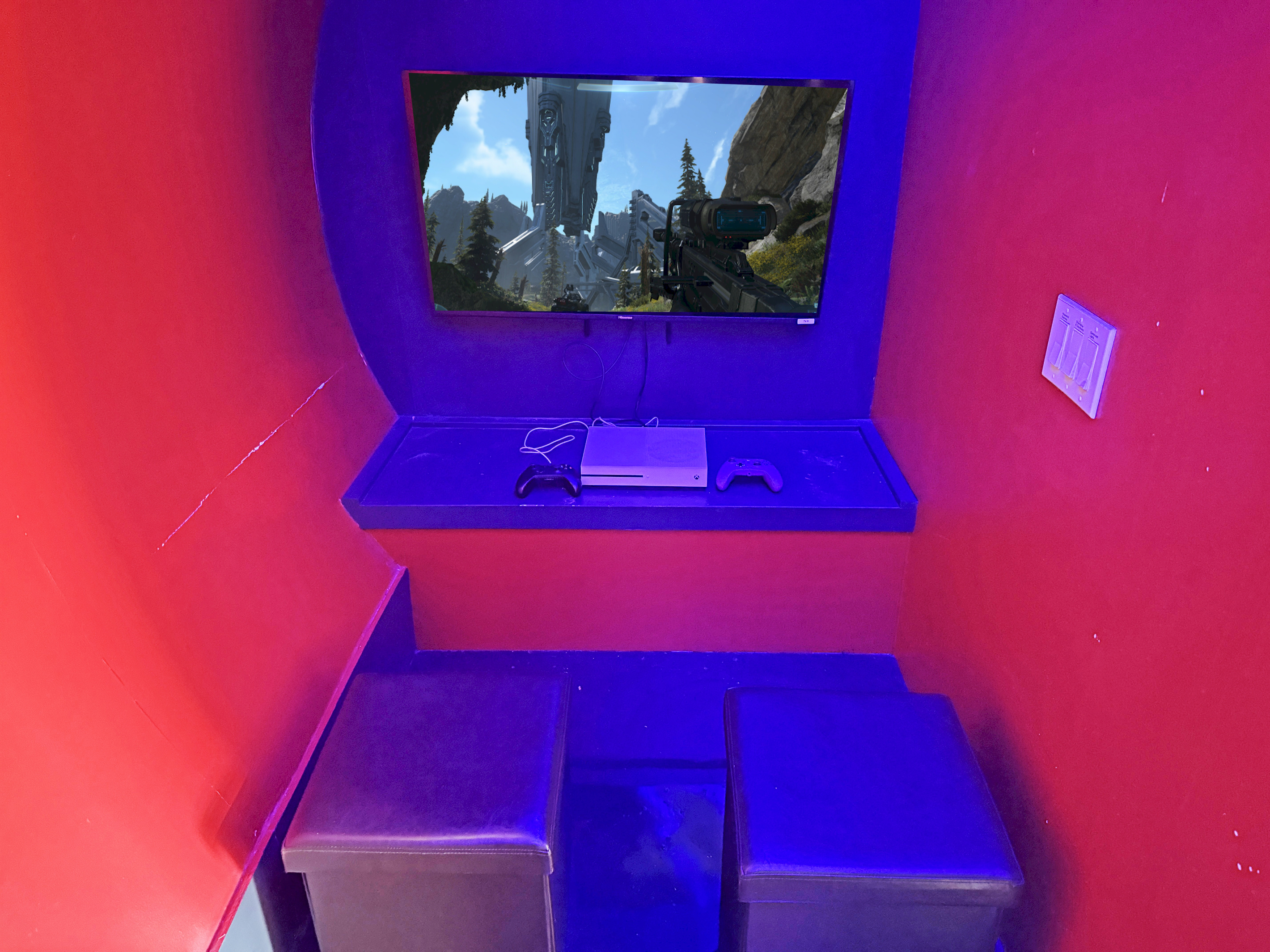 Play Xbox Inside The Train