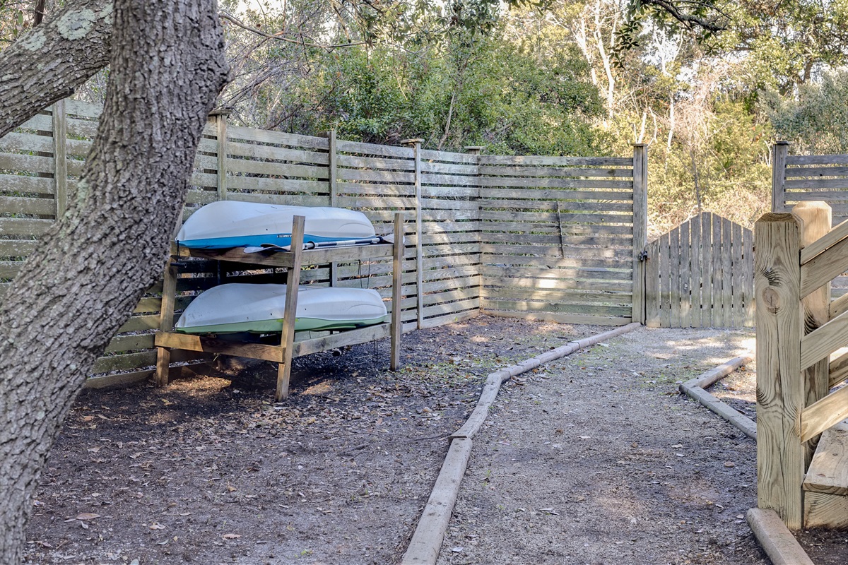 Neighborhood Kayak Launch Just 300ft Away