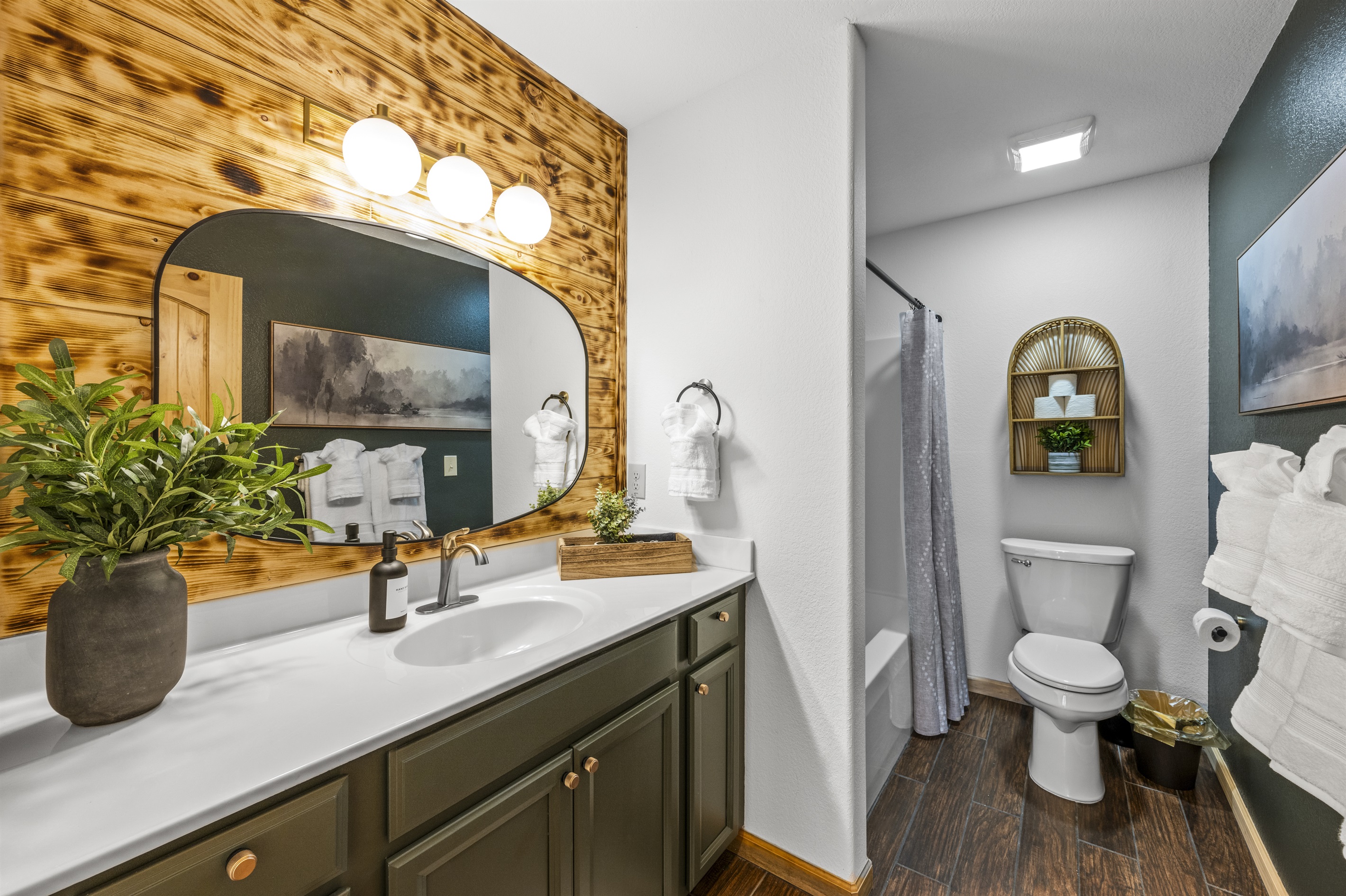 2nd floor: Enjoy the convenience of a full bathroom with a tub