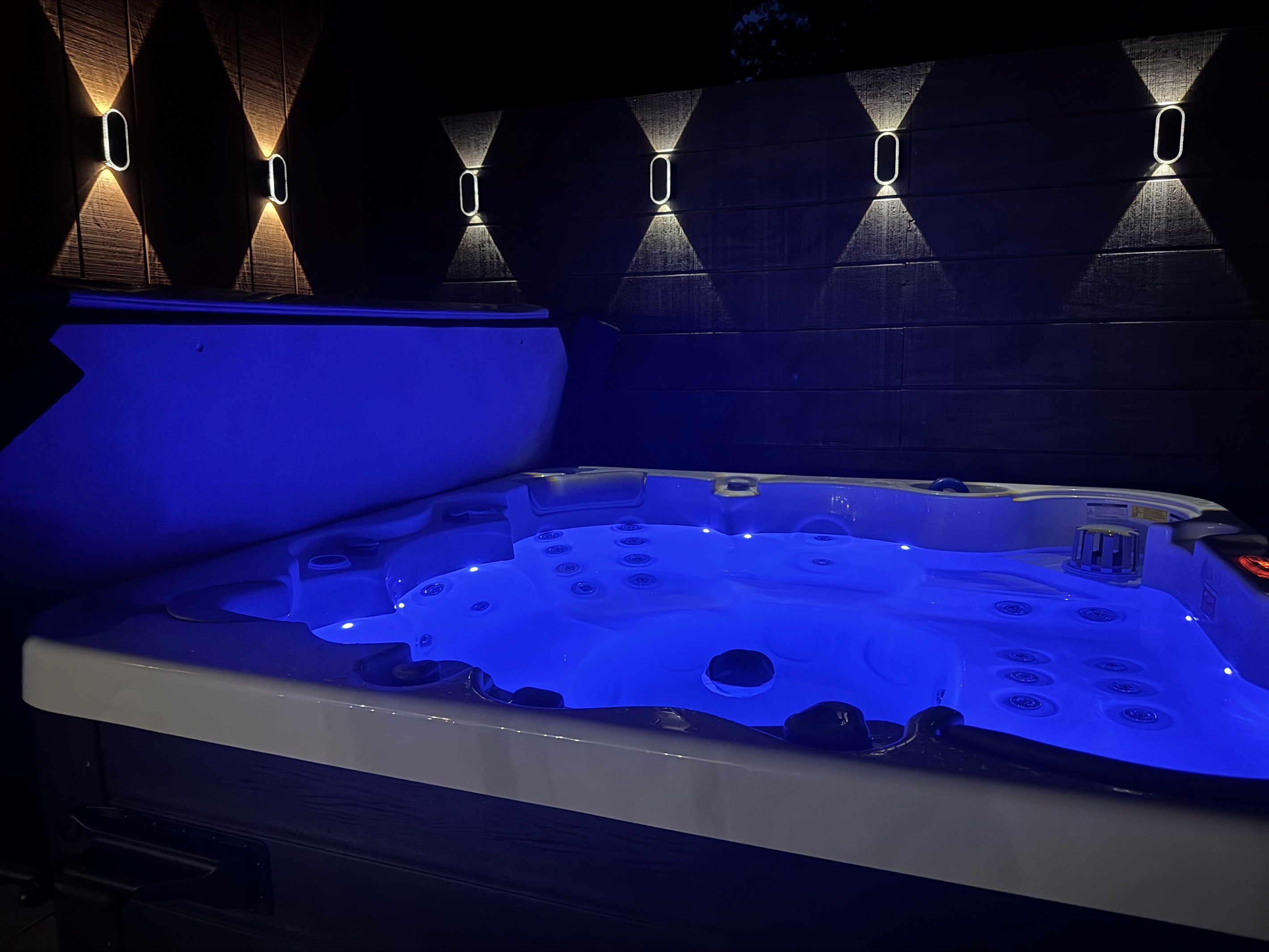 Private Hot tub