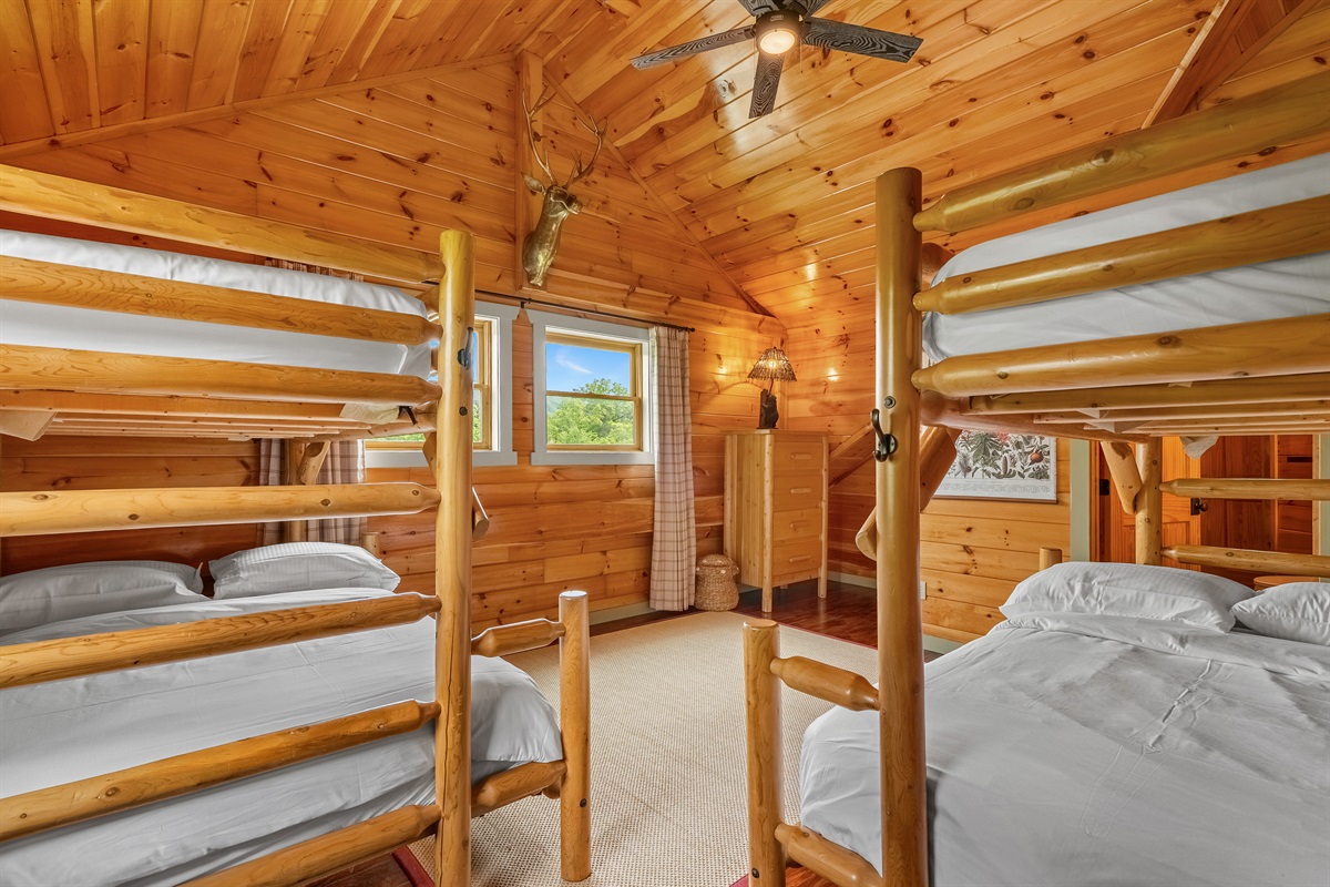 Lots of room to spread out and play! (Bedroom 3)