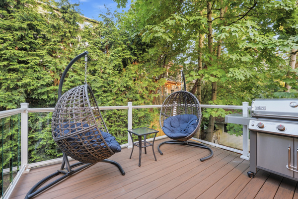 Deck - Upstairs