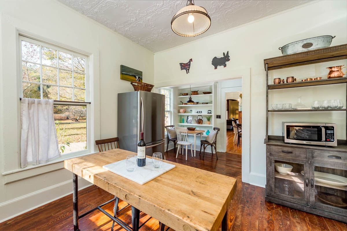 Light and Airy open kitchen