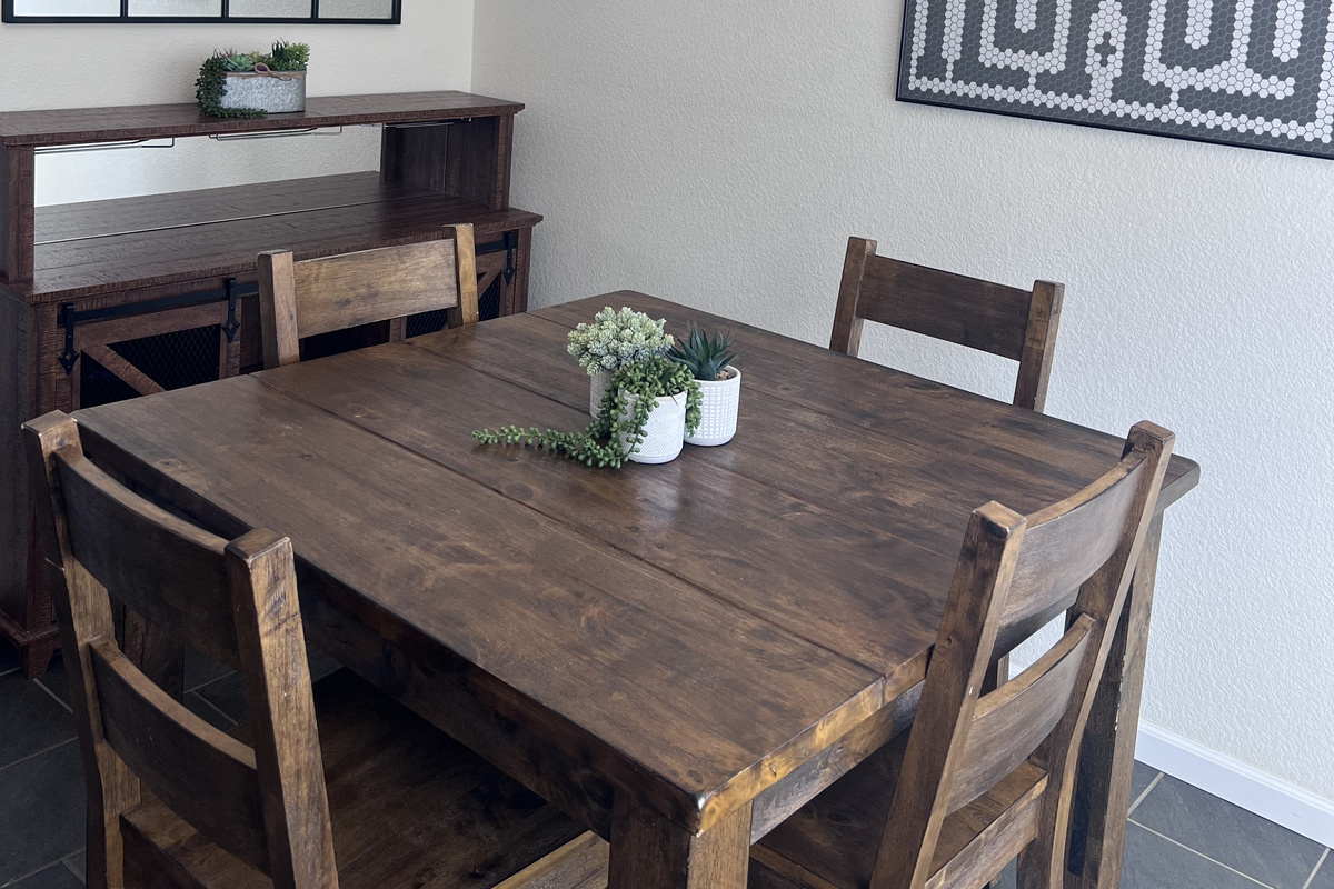 Enjoy your morning coffee or evening meals with a view in the bright and airy dining room
