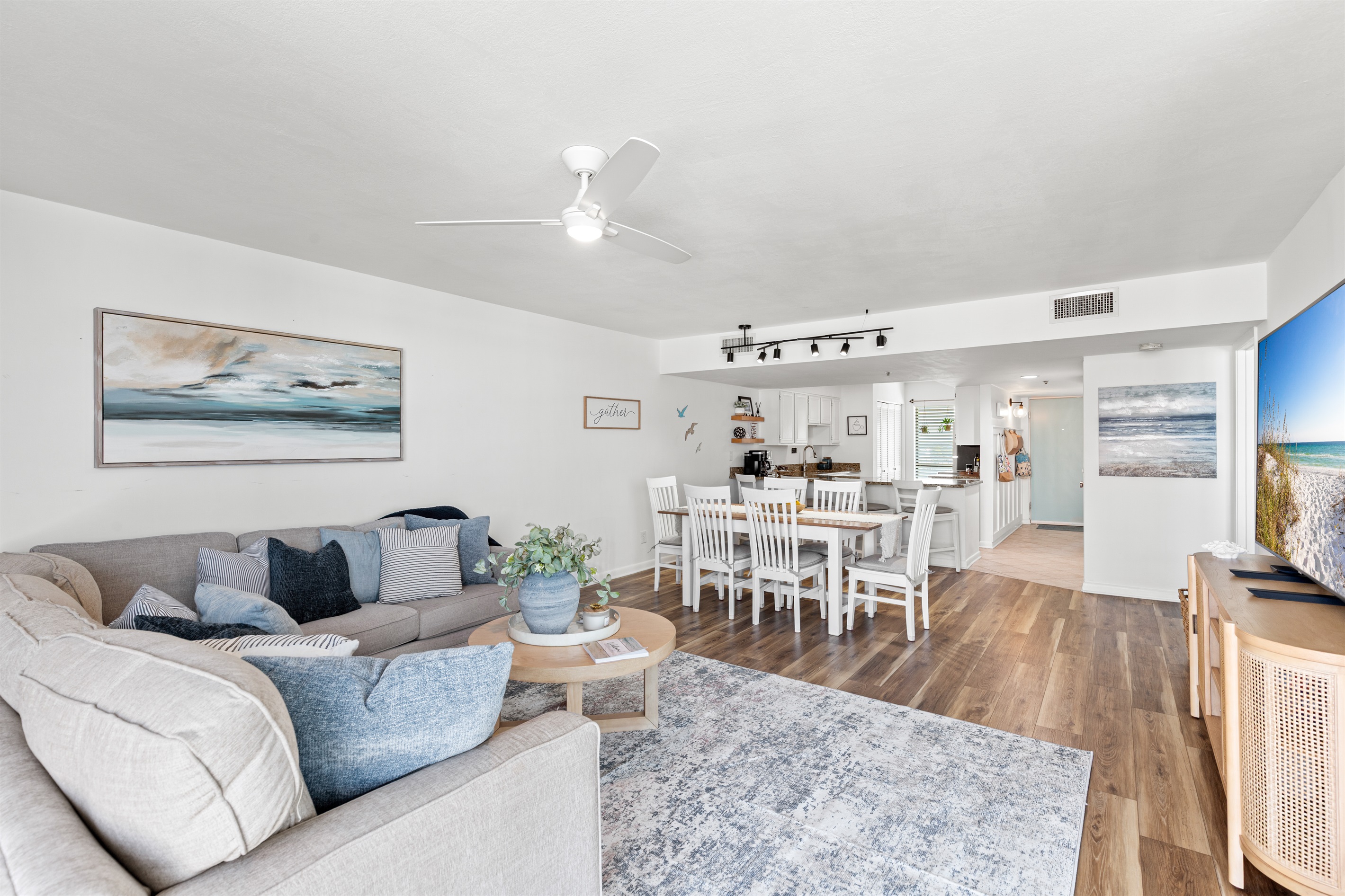 Living / Dining Room