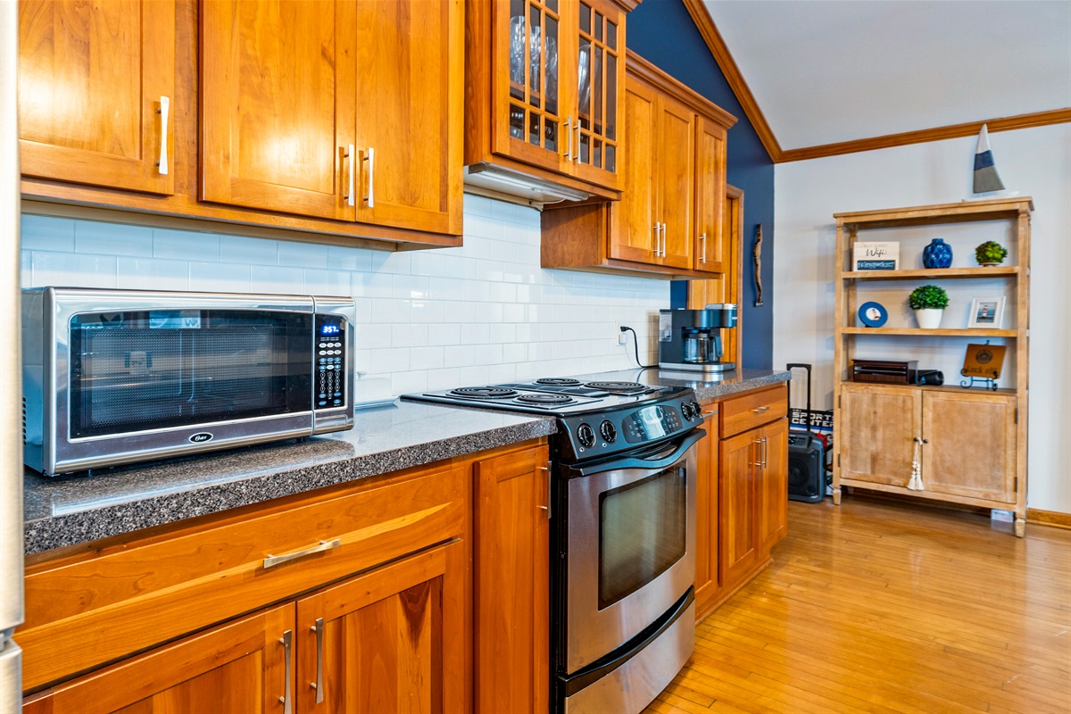 Sprawling fully stocked kitchen