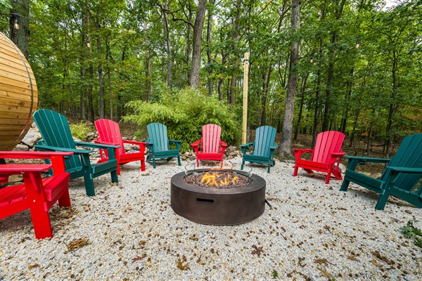 Cozy up around the fire pit – perfect for s’mores & stories.