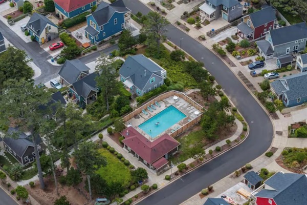Just steps from the home, the seasonal community pool offers a refreshing space to relax or enjoy time with family and friends!