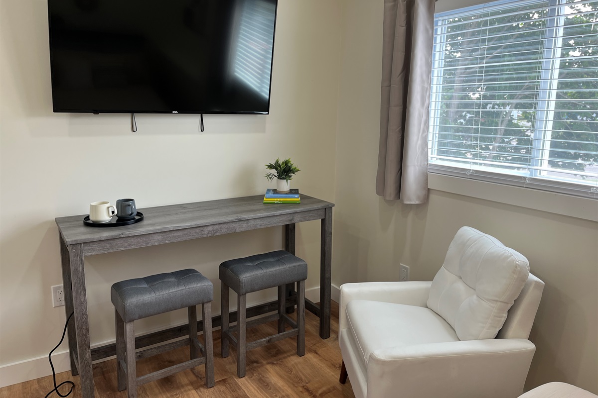 Living area with SmartTV