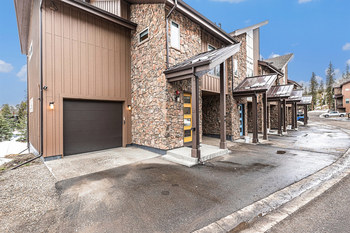 Side view - front entrance