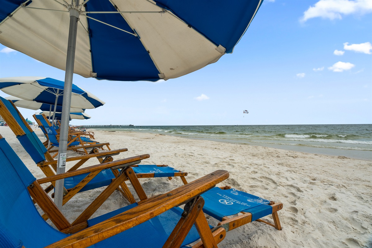 Rental Chairs/Umbrella