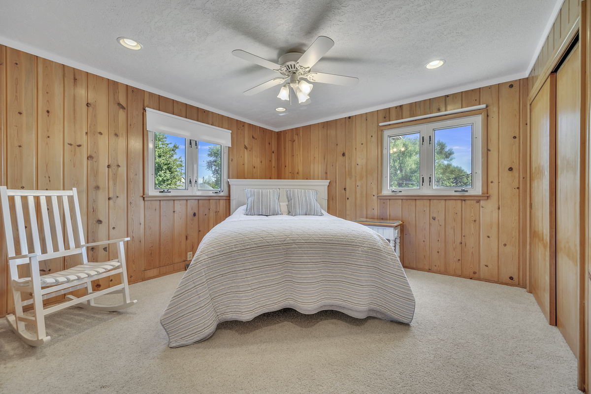 Main level queen bed #1